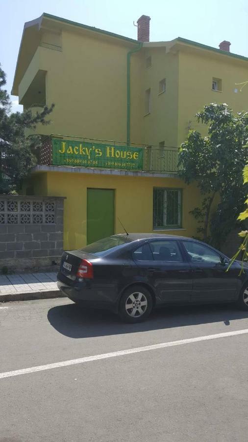 فندق Jacky'S House تشيرنوموريتس المظهر الخارجي الصورة